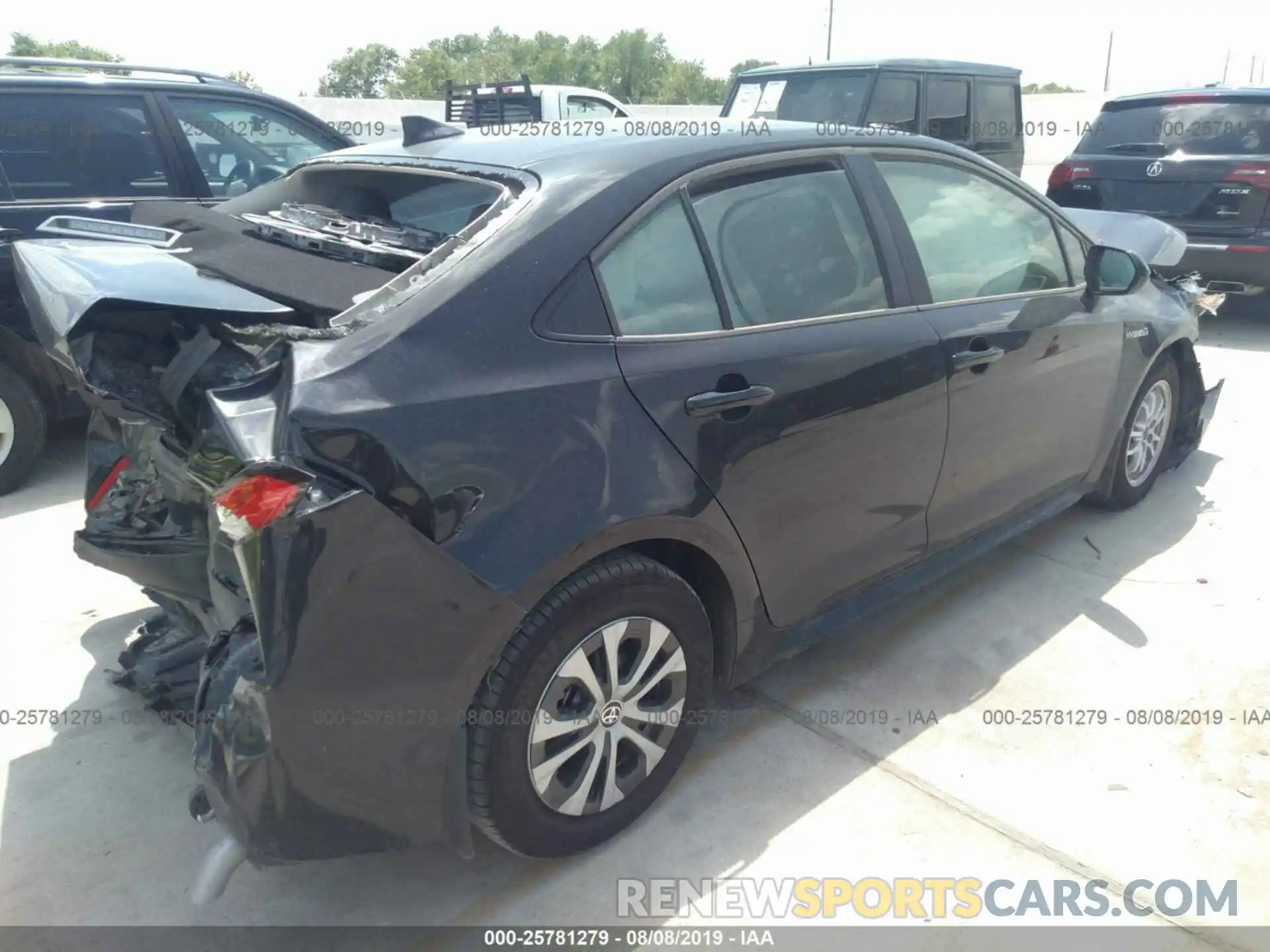 4 Photograph of a damaged car JTDEBRBE6LJ005568 TOYOTA COROLLA 2020