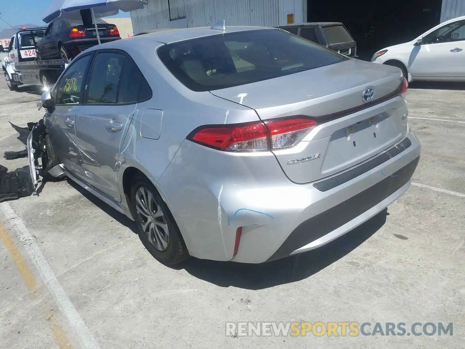 3 Photograph of a damaged car JTDEBRBE6LJ005764 TOYOTA COROLLA 2020