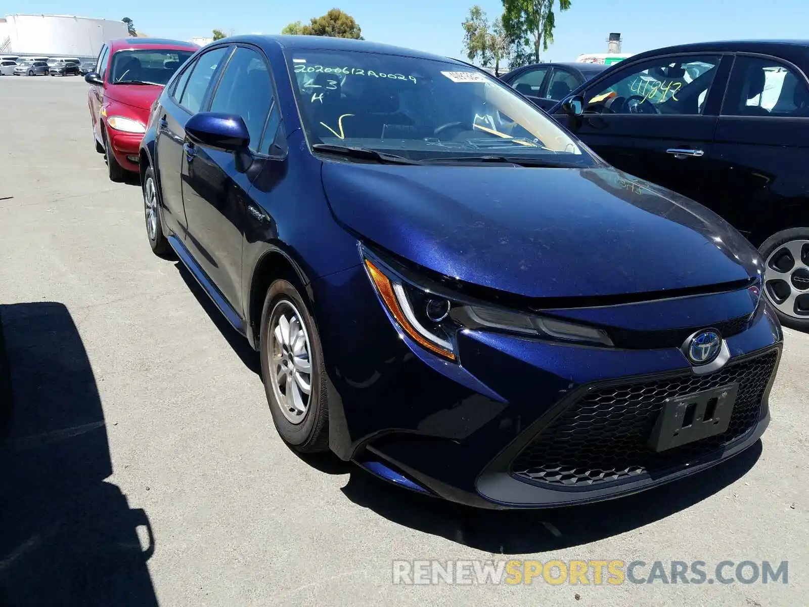 1 Photograph of a damaged car JTDEBRBE6LJ006557 TOYOTA COROLLA 2020