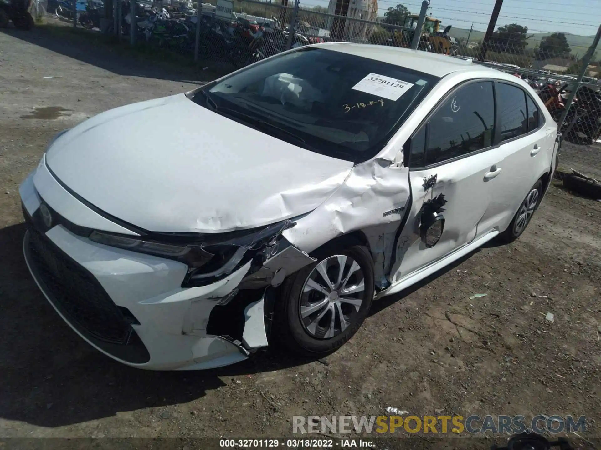 2 Photograph of a damaged car JTDEBRBE6LJ009409 TOYOTA COROLLA 2020