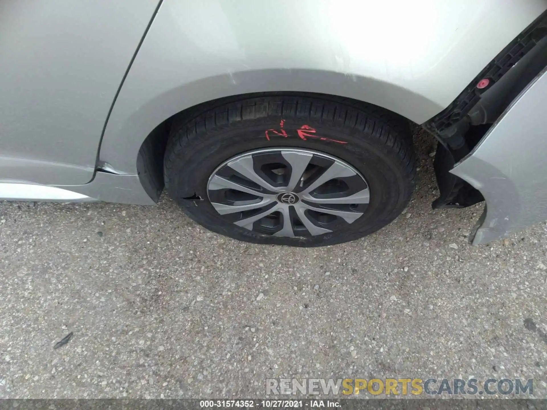 14 Photograph of a damaged car JTDEBRBE6LJ011869 TOYOTA COROLLA 2020