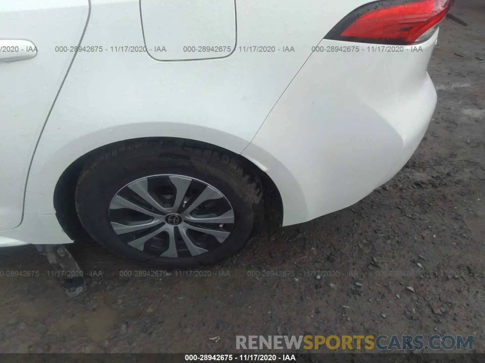 13 Photograph of a damaged car JTDEBRBE6LJ012052 TOYOTA COROLLA 2020