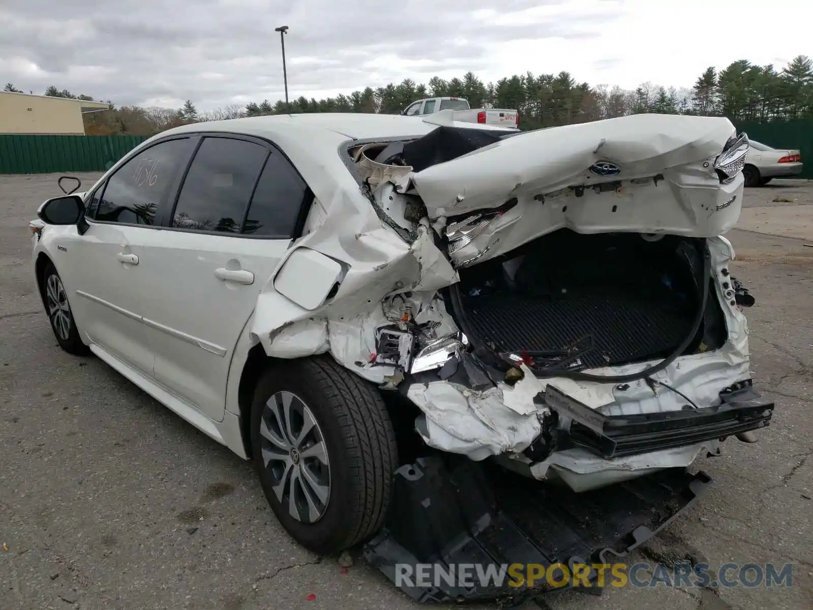 3 Photograph of a damaged car JTDEBRBE6LJ013007 TOYOTA COROLLA 2020