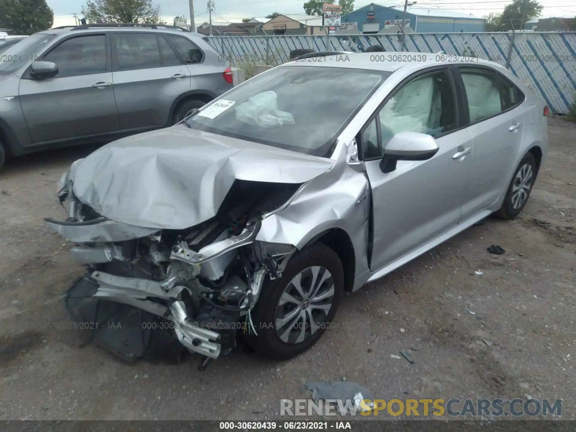 2 Photograph of a damaged car JTDEBRBE6LJ014092 TOYOTA COROLLA 2020