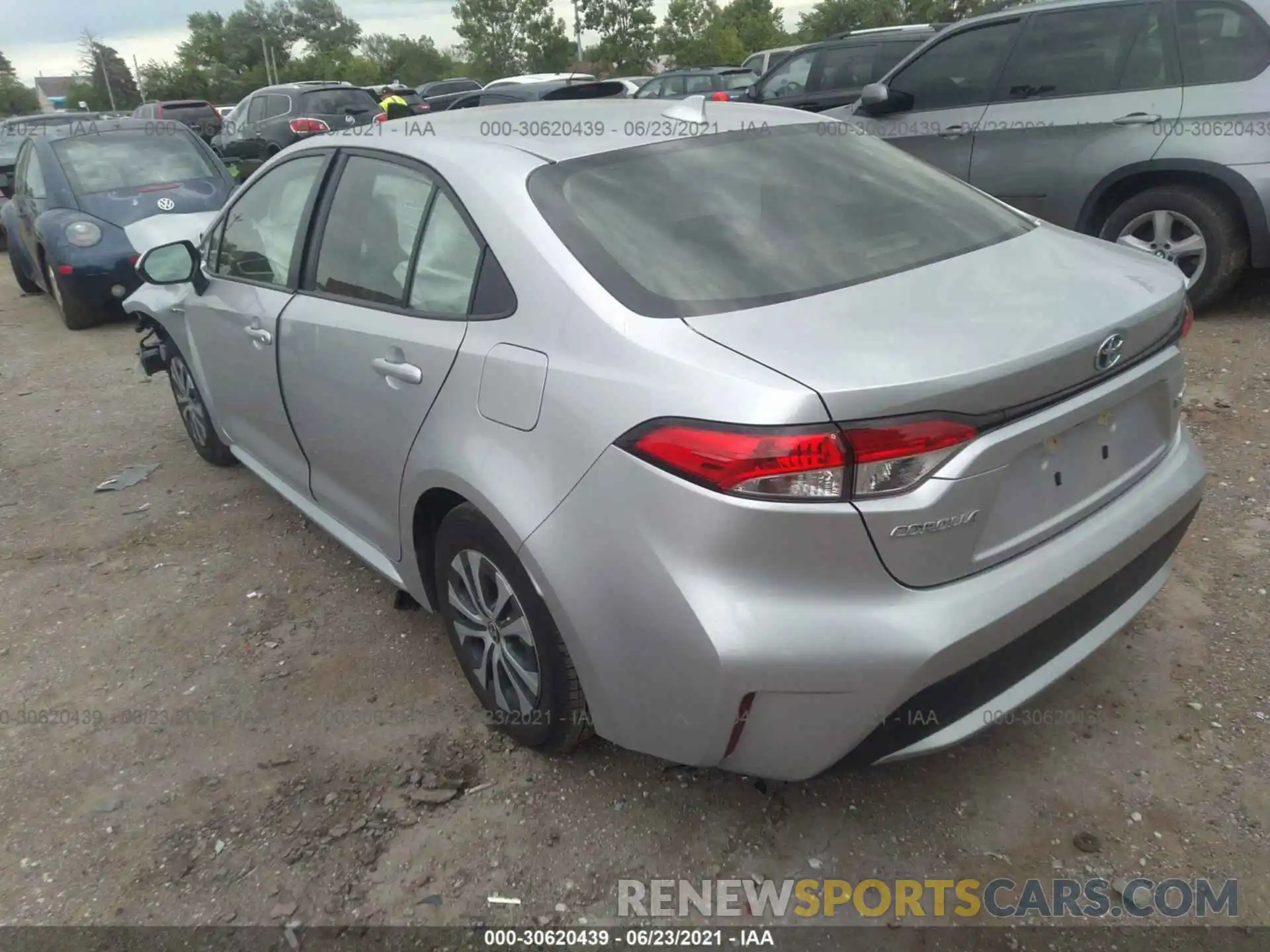 3 Photograph of a damaged car JTDEBRBE6LJ014092 TOYOTA COROLLA 2020