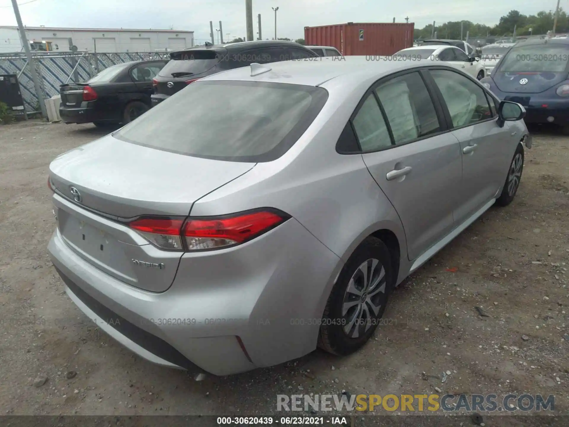 4 Photograph of a damaged car JTDEBRBE6LJ014092 TOYOTA COROLLA 2020