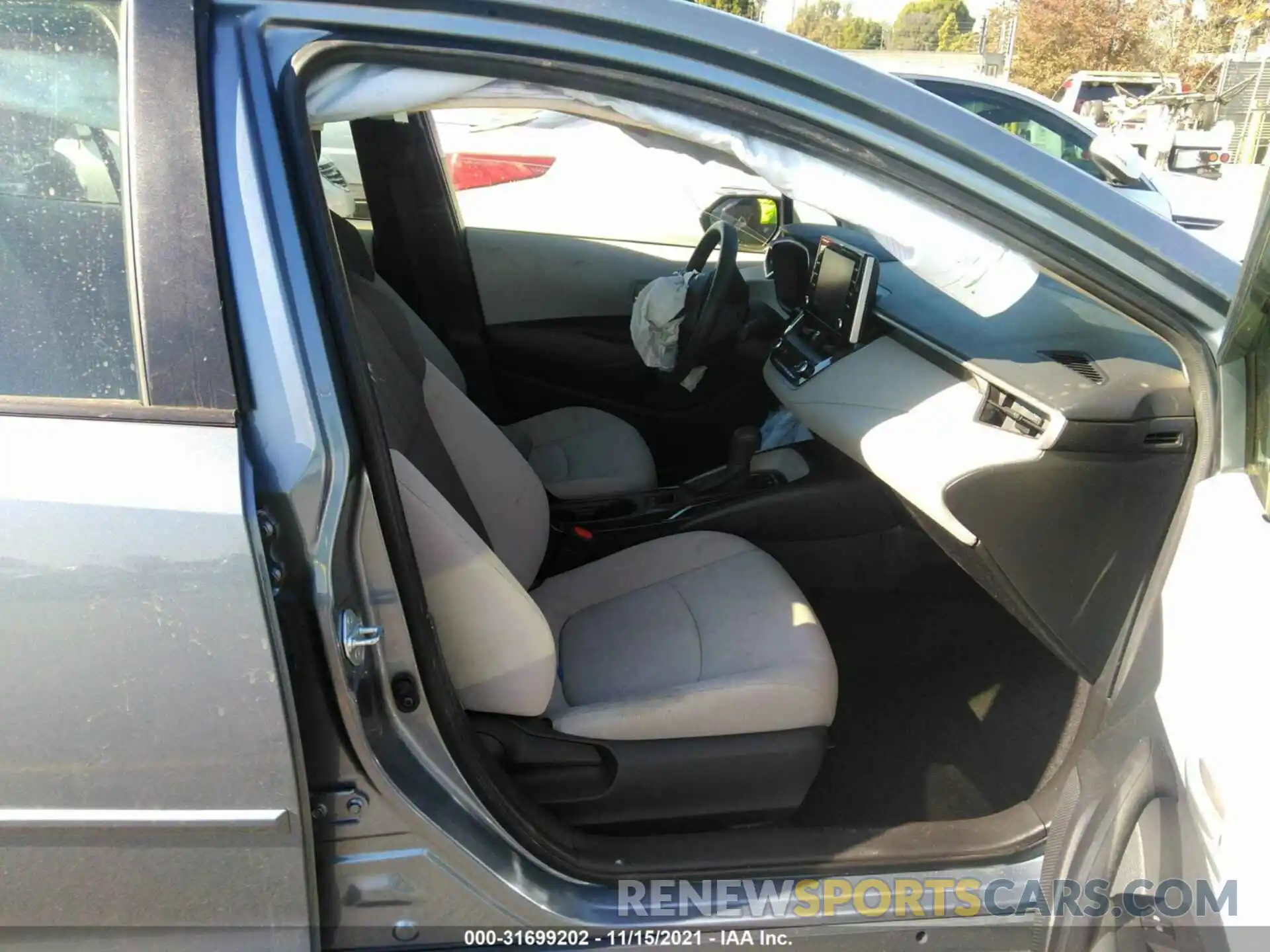 5 Photograph of a damaged car JTDEBRBE6LJ014111 TOYOTA COROLLA 2020