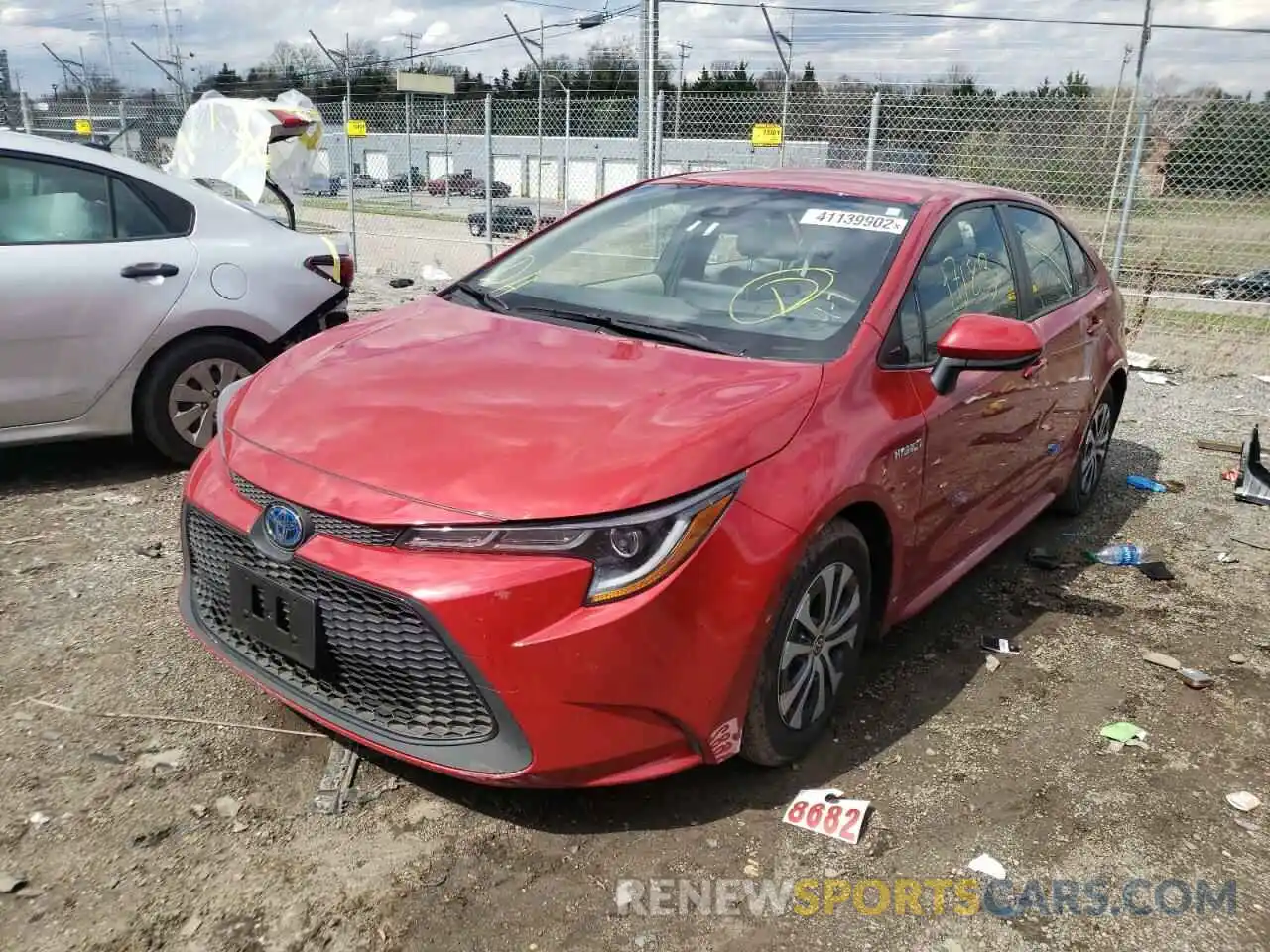 2 Photograph of a damaged car JTDEBRBE6LJ015209 TOYOTA COROLLA 2020