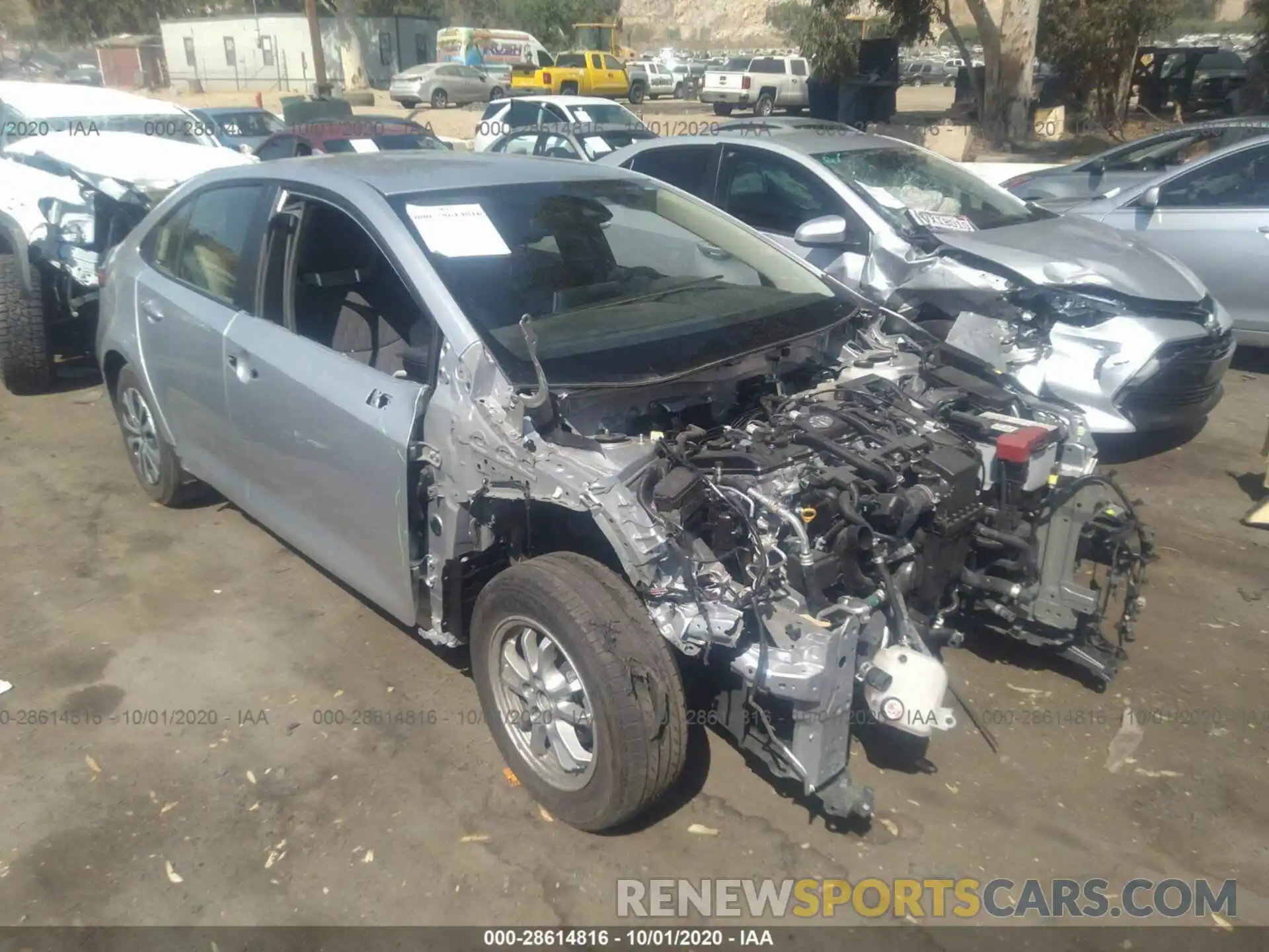 1 Photograph of a damaged car JTDEBRBE6LJ015520 TOYOTA COROLLA 2020