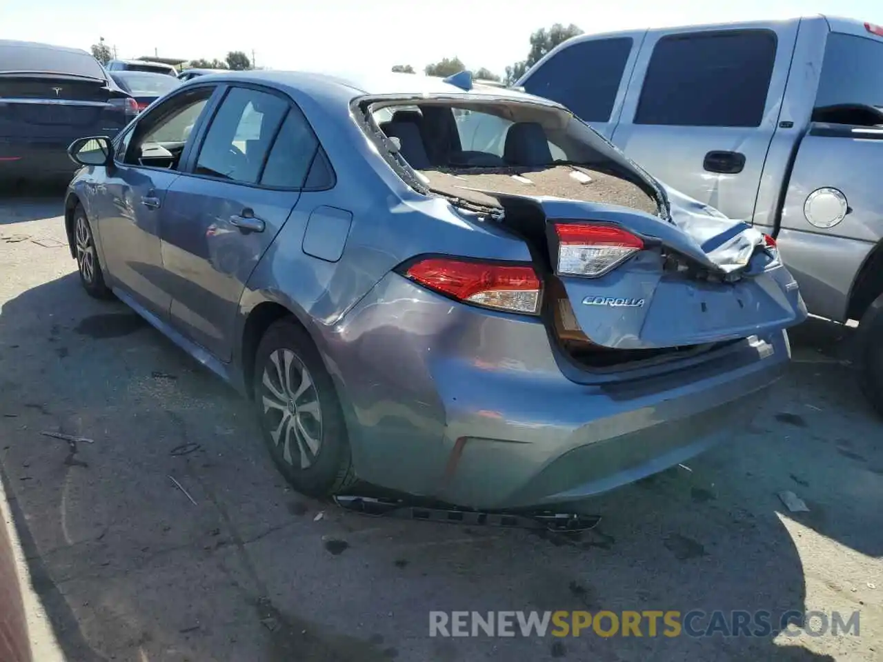 2 Photograph of a damaged car JTDEBRBE6LJ016702 TOYOTA COROLLA 2020