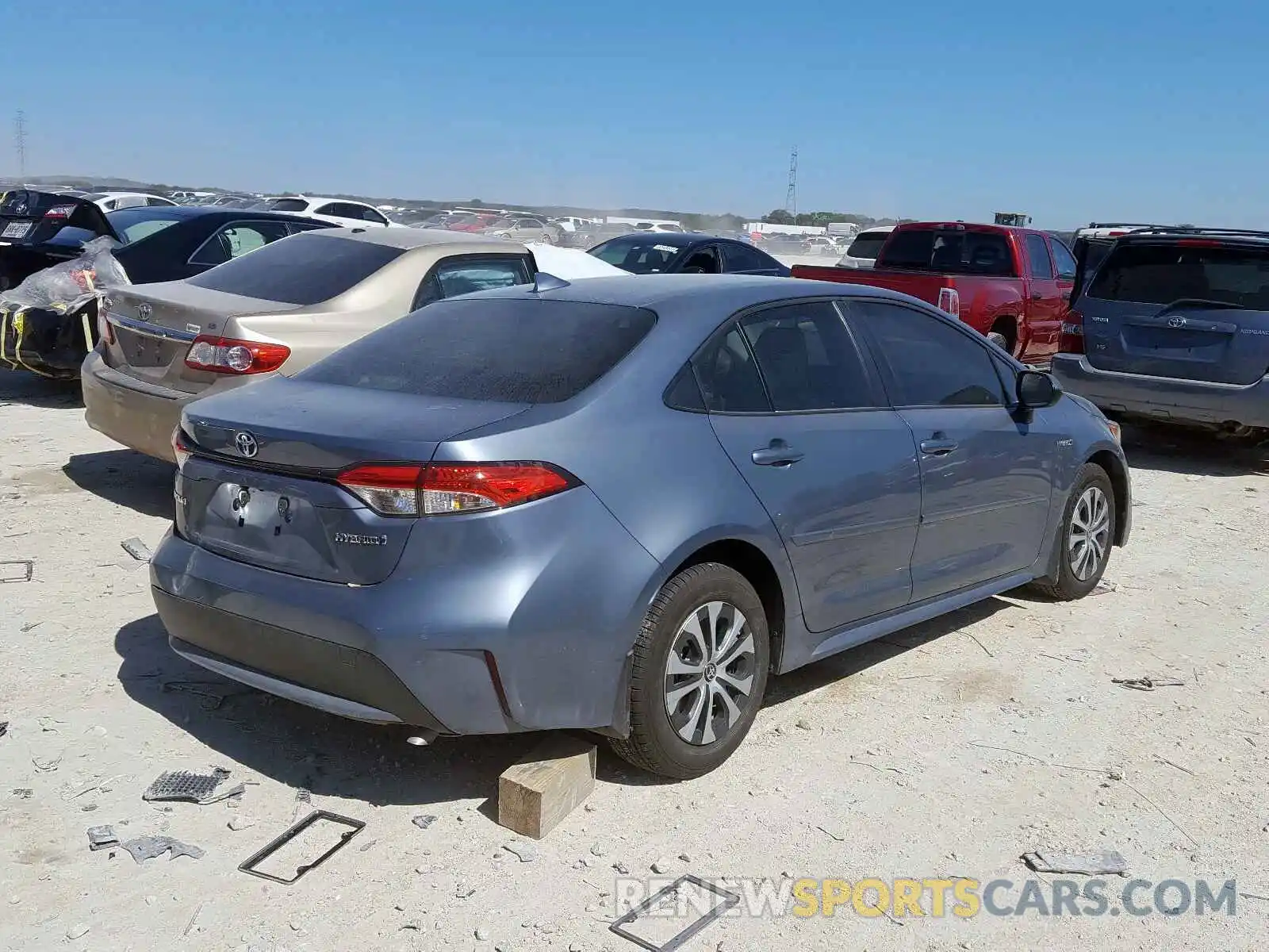 4 Photograph of a damaged car JTDEBRBE6LJ016893 TOYOTA COROLLA 2020