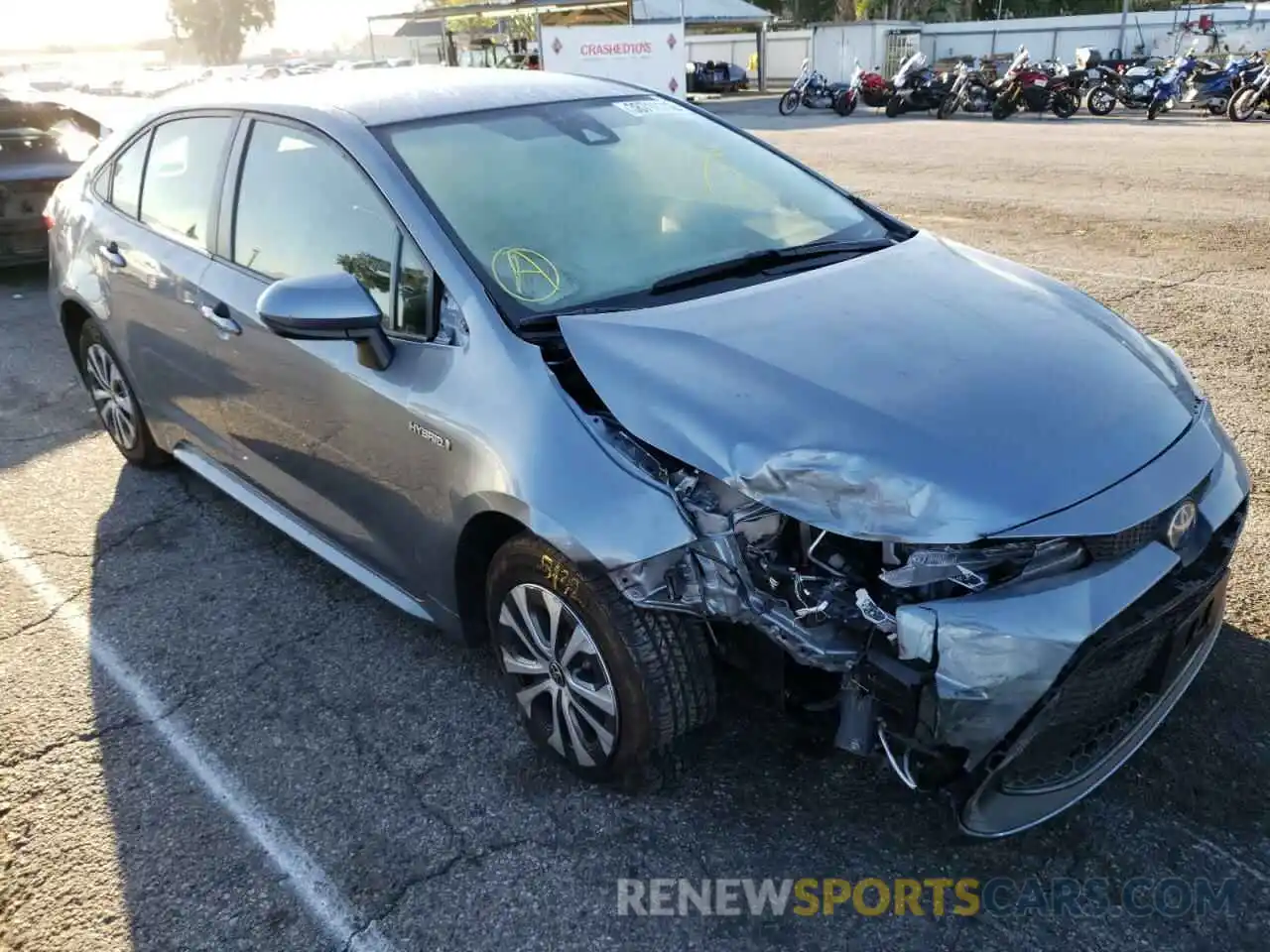 1 Photograph of a damaged car JTDEBRBE6LJ017087 TOYOTA COROLLA 2020