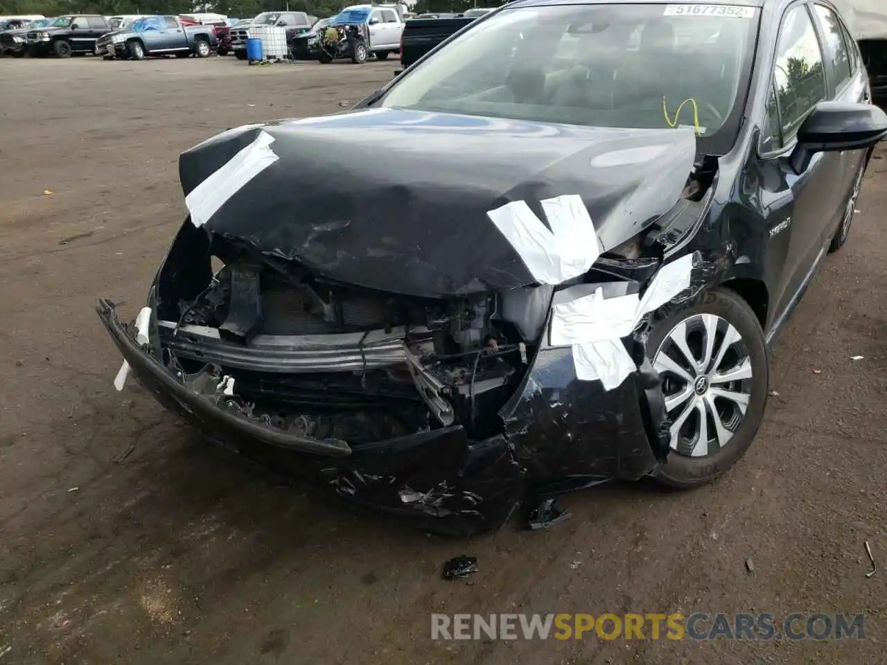 9 Photograph of a damaged car JTDEBRBE6LJ017364 TOYOTA COROLLA 2020