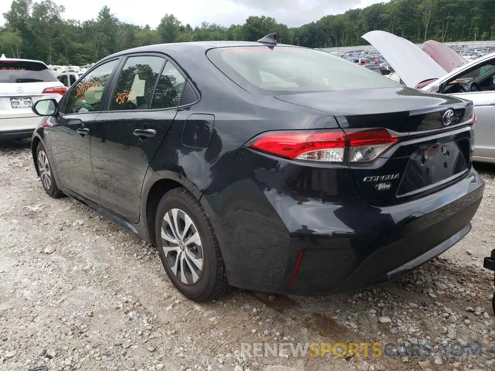 3 Photograph of a damaged car JTDEBRBE6LJ018143 TOYOTA COROLLA 2020