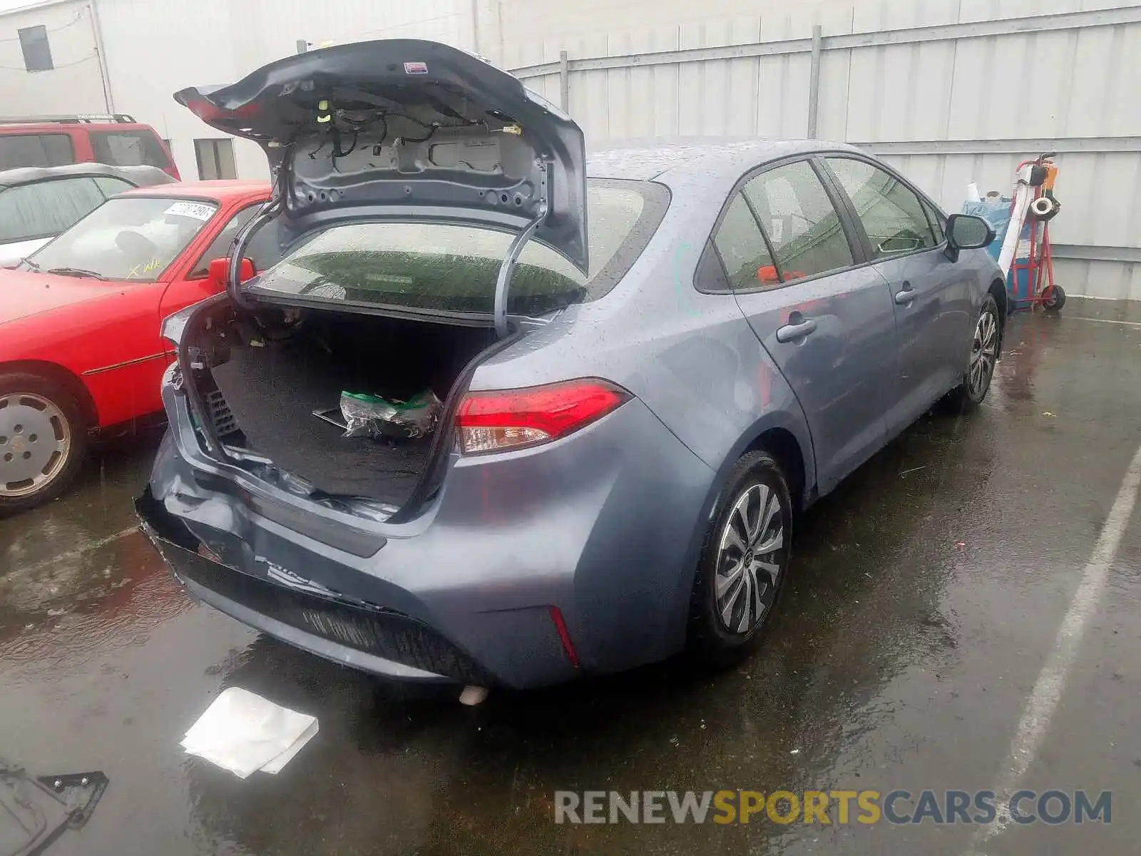 4 Photograph of a damaged car JTDEBRBE6LJ020846 TOYOTA COROLLA 2020