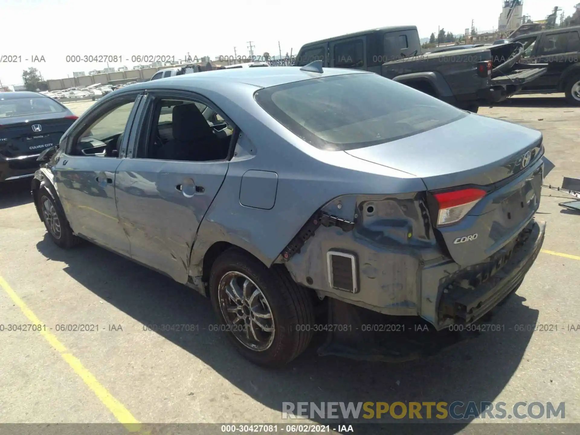 3 Photograph of a damaged car JTDEBRBE6LJ022077 TOYOTA COROLLA 2020