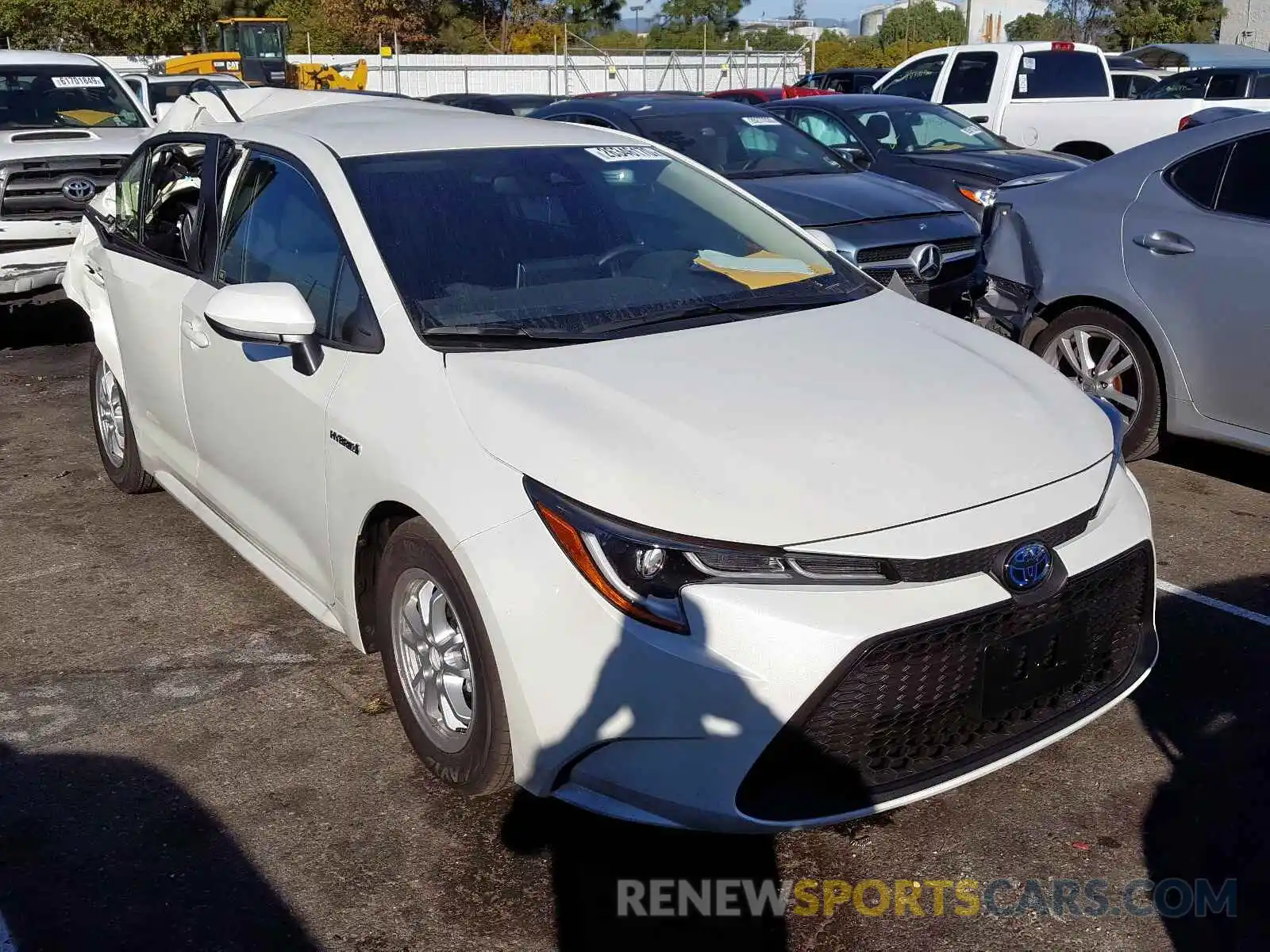 1 Photograph of a damaged car JTDEBRBE6LJ023018 TOYOTA COROLLA 2020