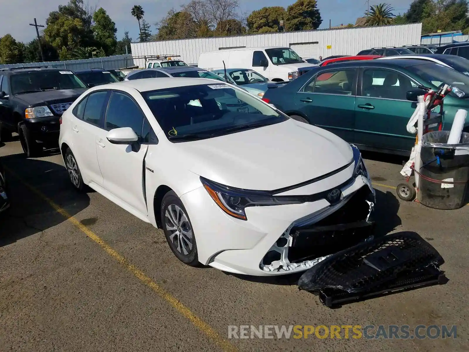 1 Photograph of a damaged car JTDEBRBE6LJ024332 TOYOTA COROLLA 2020