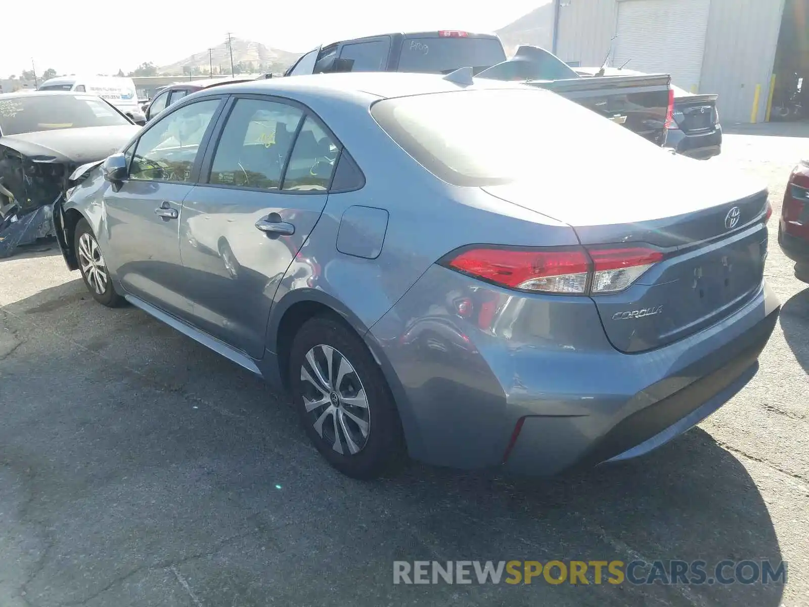 3 Photograph of a damaged car JTDEBRBE6LJ029210 TOYOTA COROLLA 2020