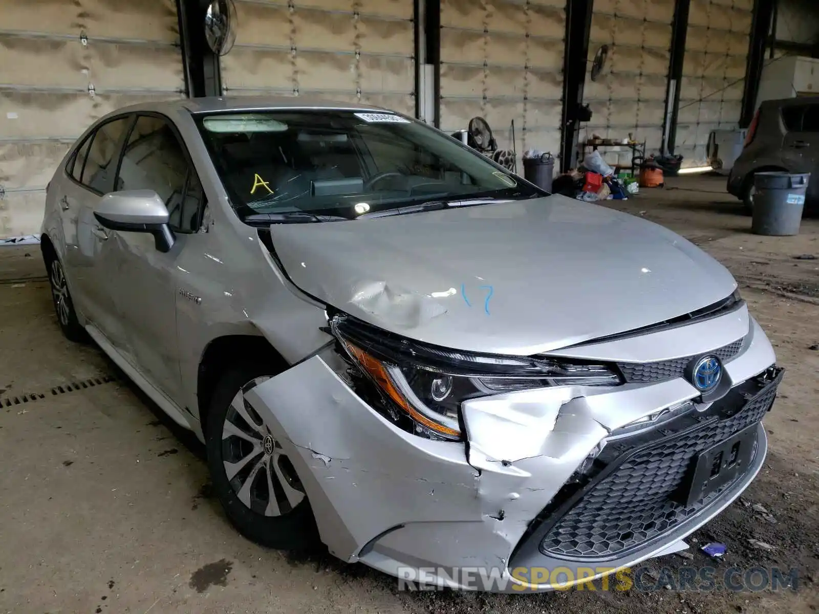 1 Photograph of a damaged car JTDEBRBE6LJ030096 TOYOTA COROLLA 2020