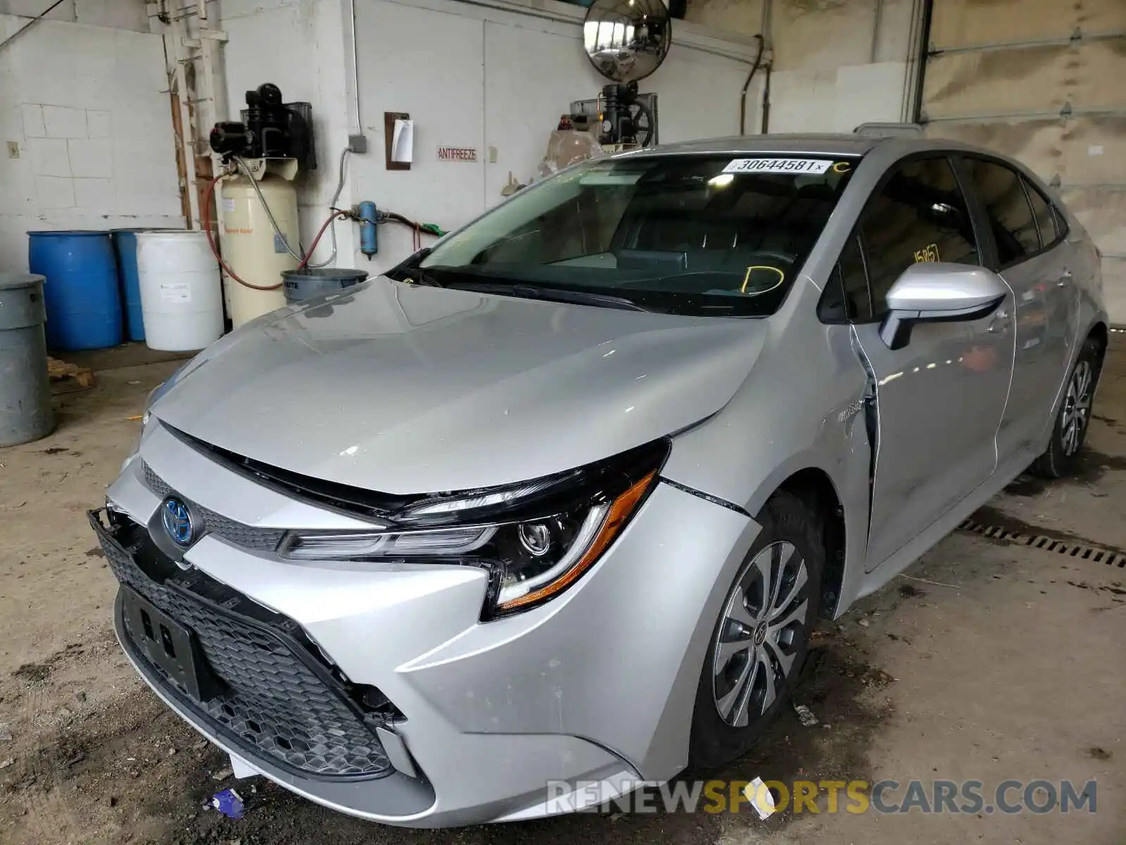 2 Photograph of a damaged car JTDEBRBE6LJ030096 TOYOTA COROLLA 2020