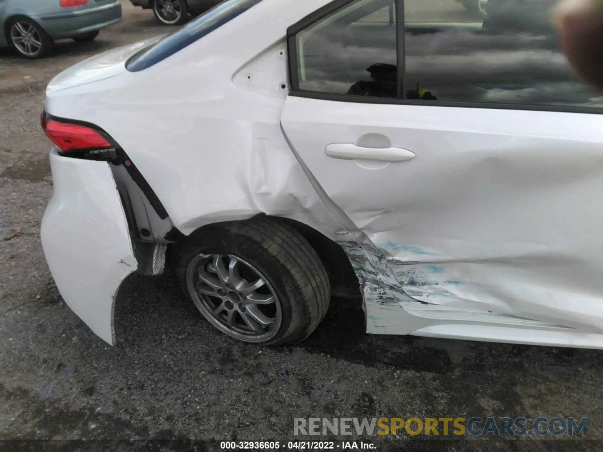 6 Photograph of a damaged car JTDEBRBE6LJ030180 TOYOTA COROLLA 2020