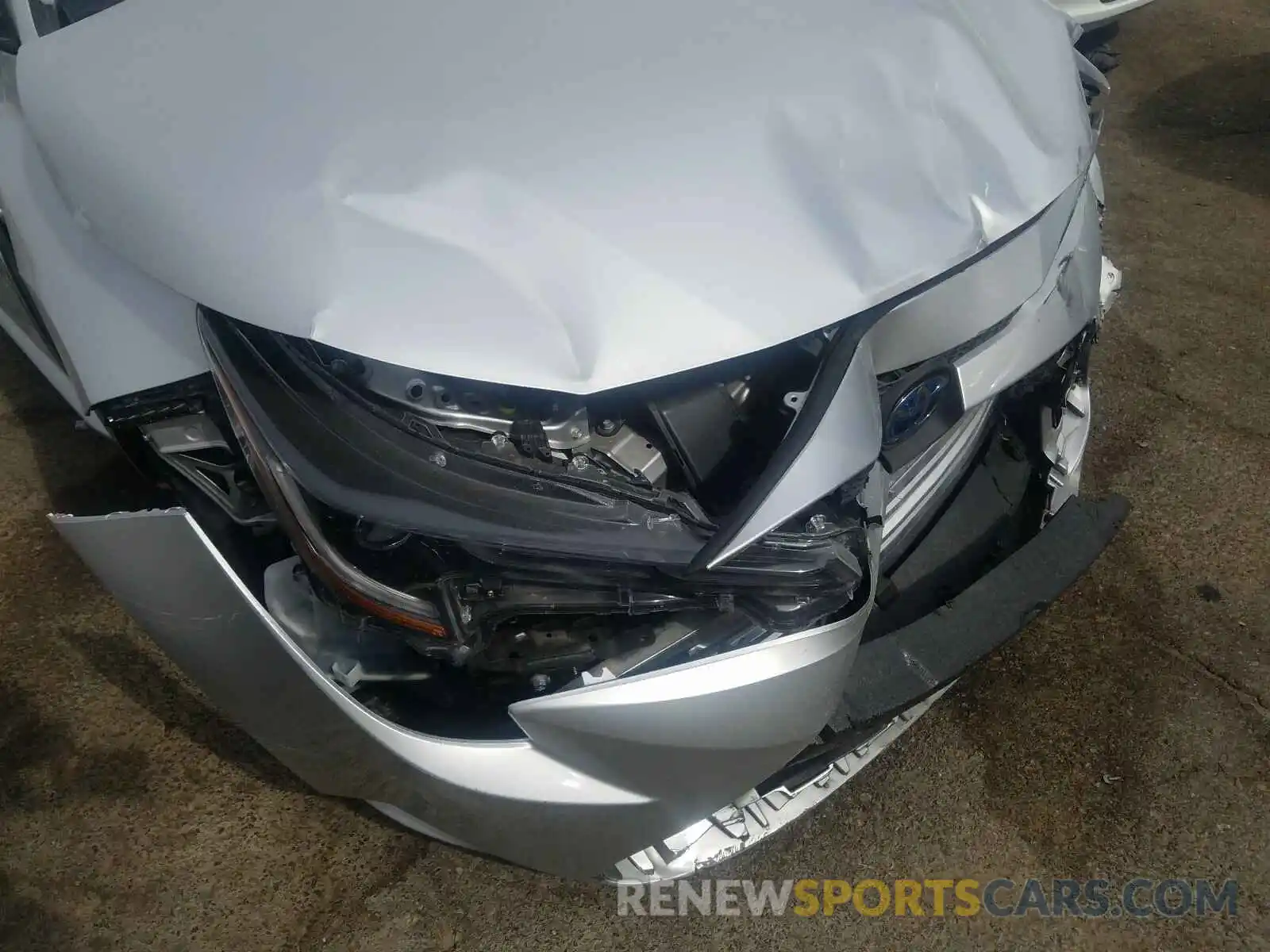 9 Photograph of a damaged car JTDEBRBE7LJ000976 TOYOTA COROLLA 2020