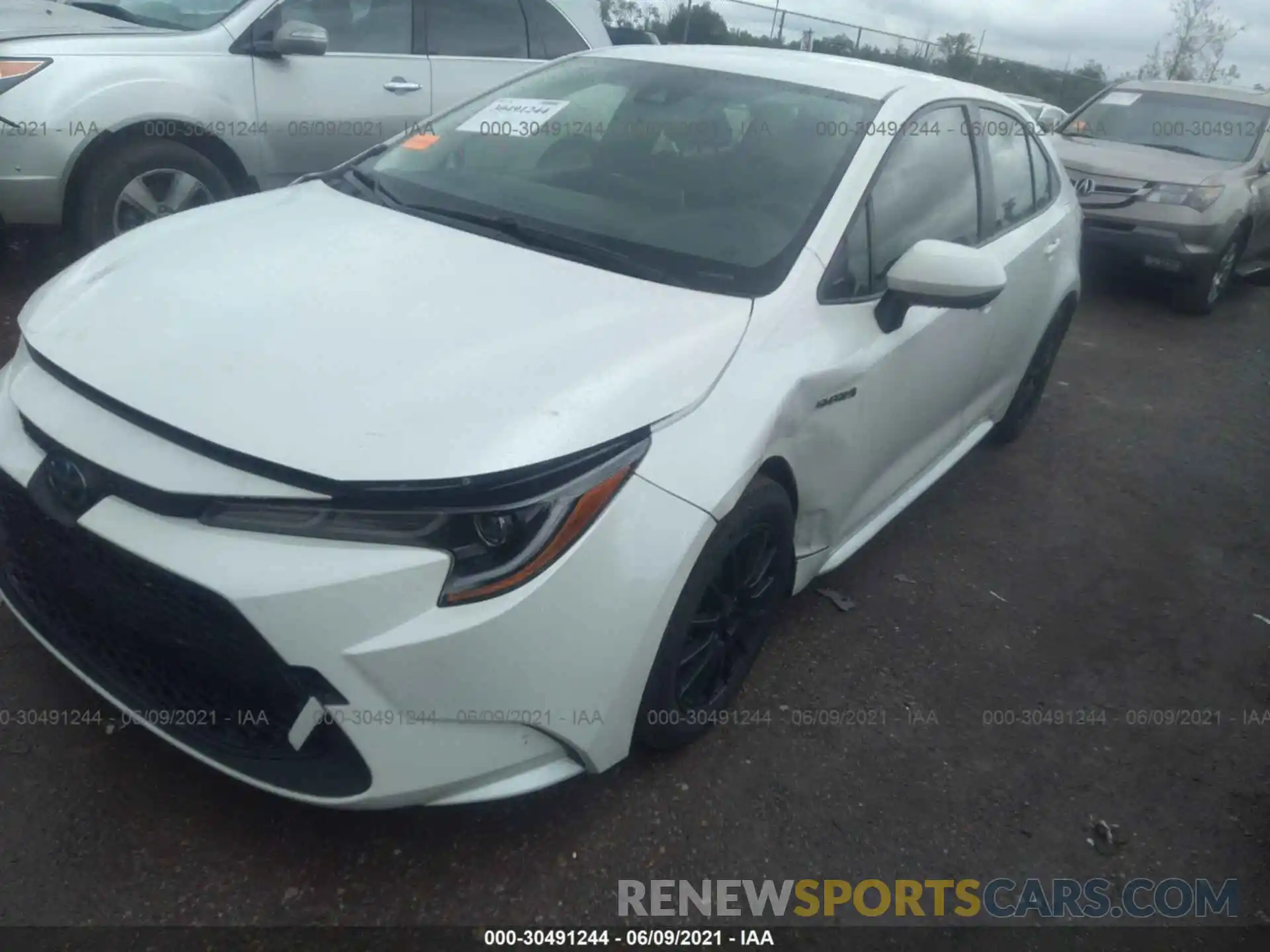 2 Photograph of a damaged car JTDEBRBE7LJ001268 TOYOTA COROLLA 2020