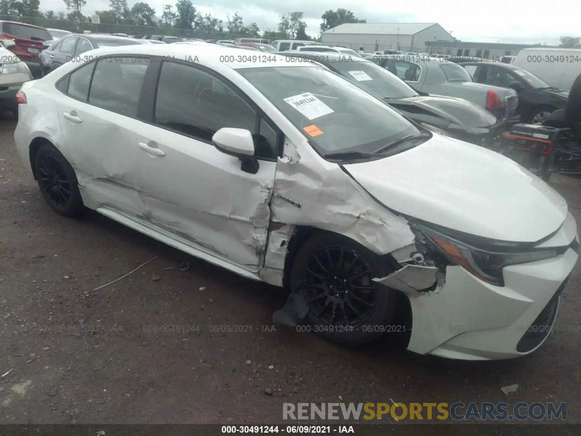 6 Photograph of a damaged car JTDEBRBE7LJ001268 TOYOTA COROLLA 2020