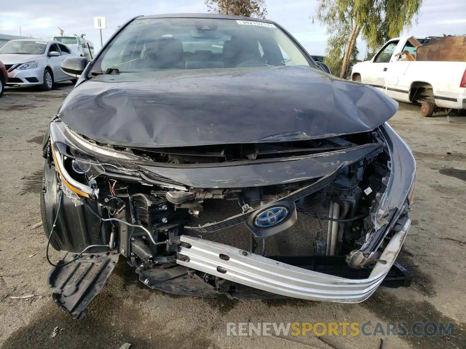 9 Photograph of a damaged car JTDEBRBE7LJ001500 TOYOTA COROLLA 2020