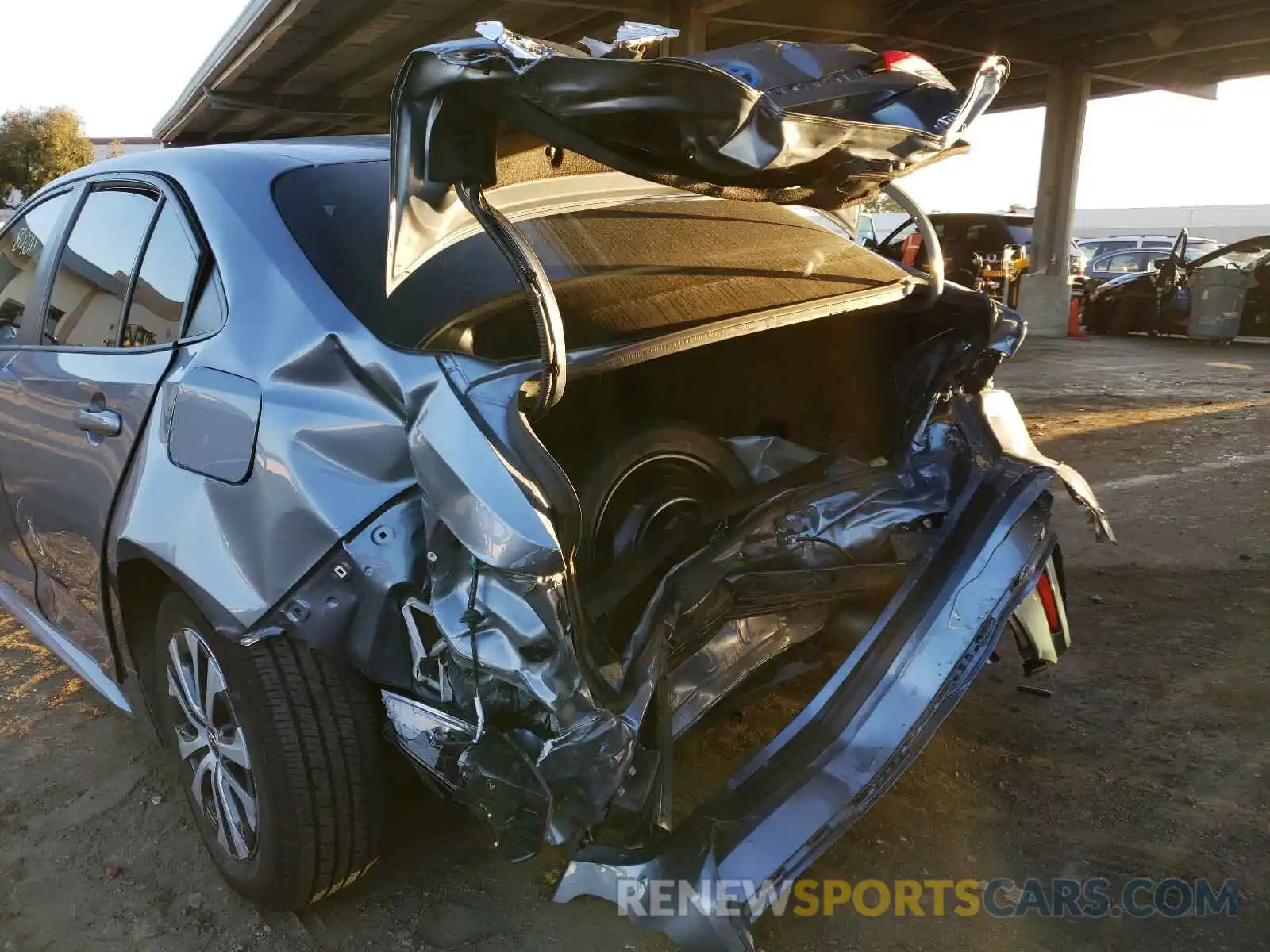 9 Photograph of a damaged car JTDEBRBE7LJ002324 TOYOTA COROLLA 2020