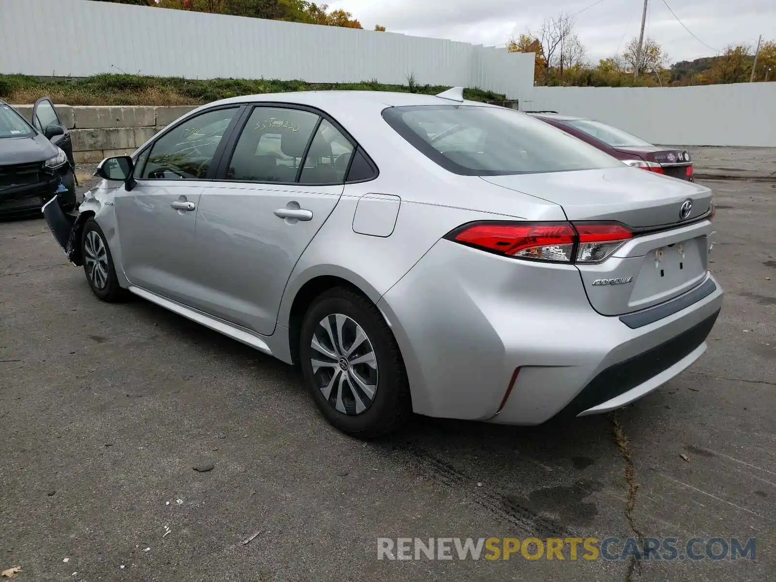 3 Photograph of a damaged car JTDEBRBE7LJ003716 TOYOTA COROLLA 2020