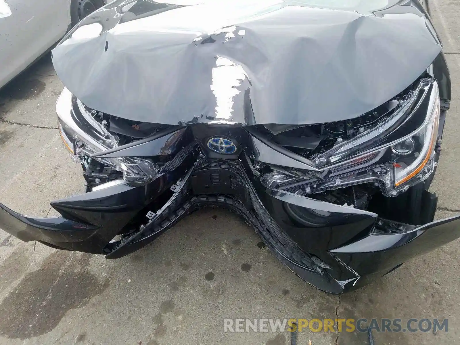 9 Photograph of a damaged car JTDEBRBE7LJ005109 TOYOTA COROLLA 2020