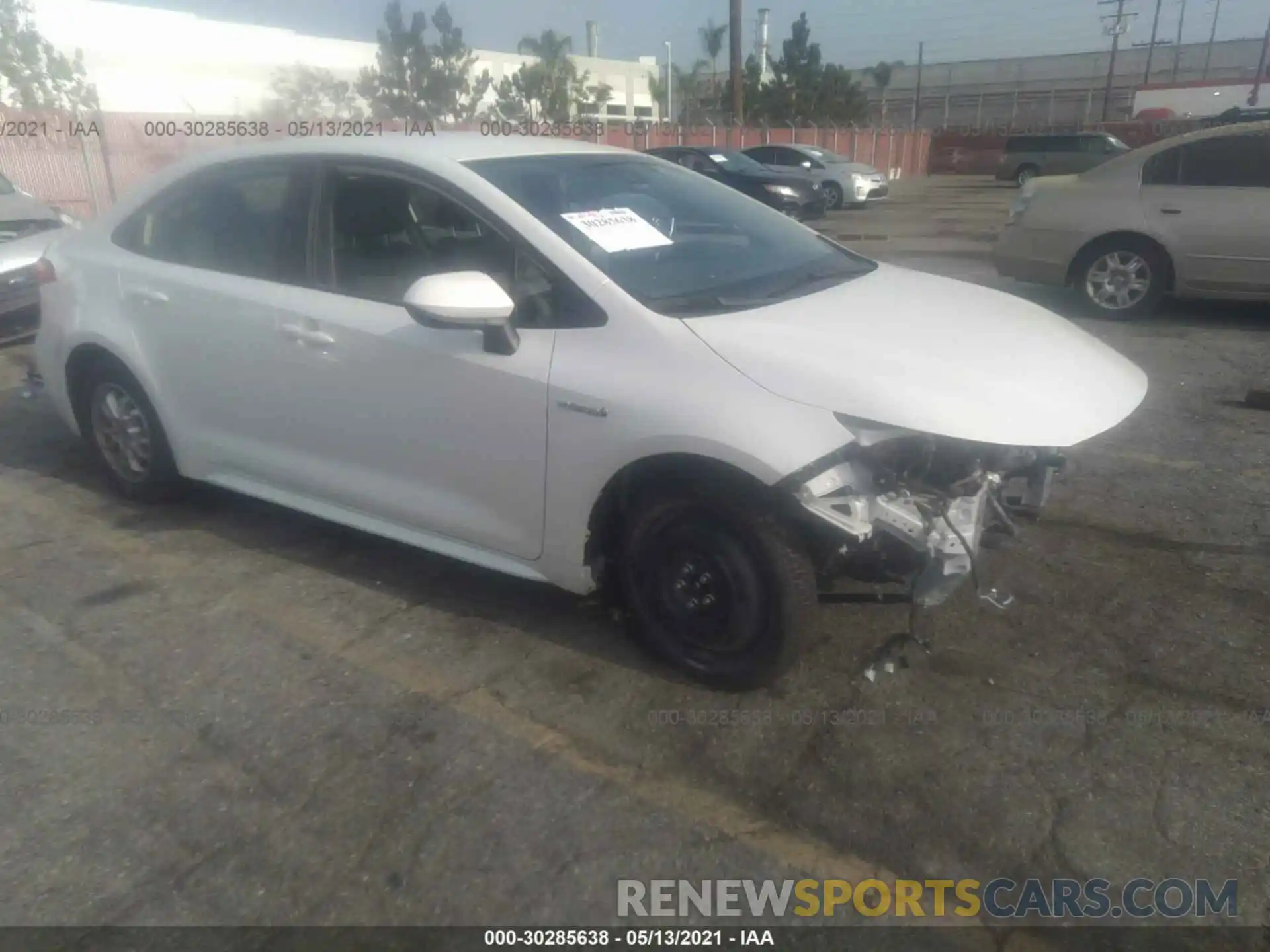 1 Photograph of a damaged car JTDEBRBE7LJ005790 TOYOTA COROLLA 2020