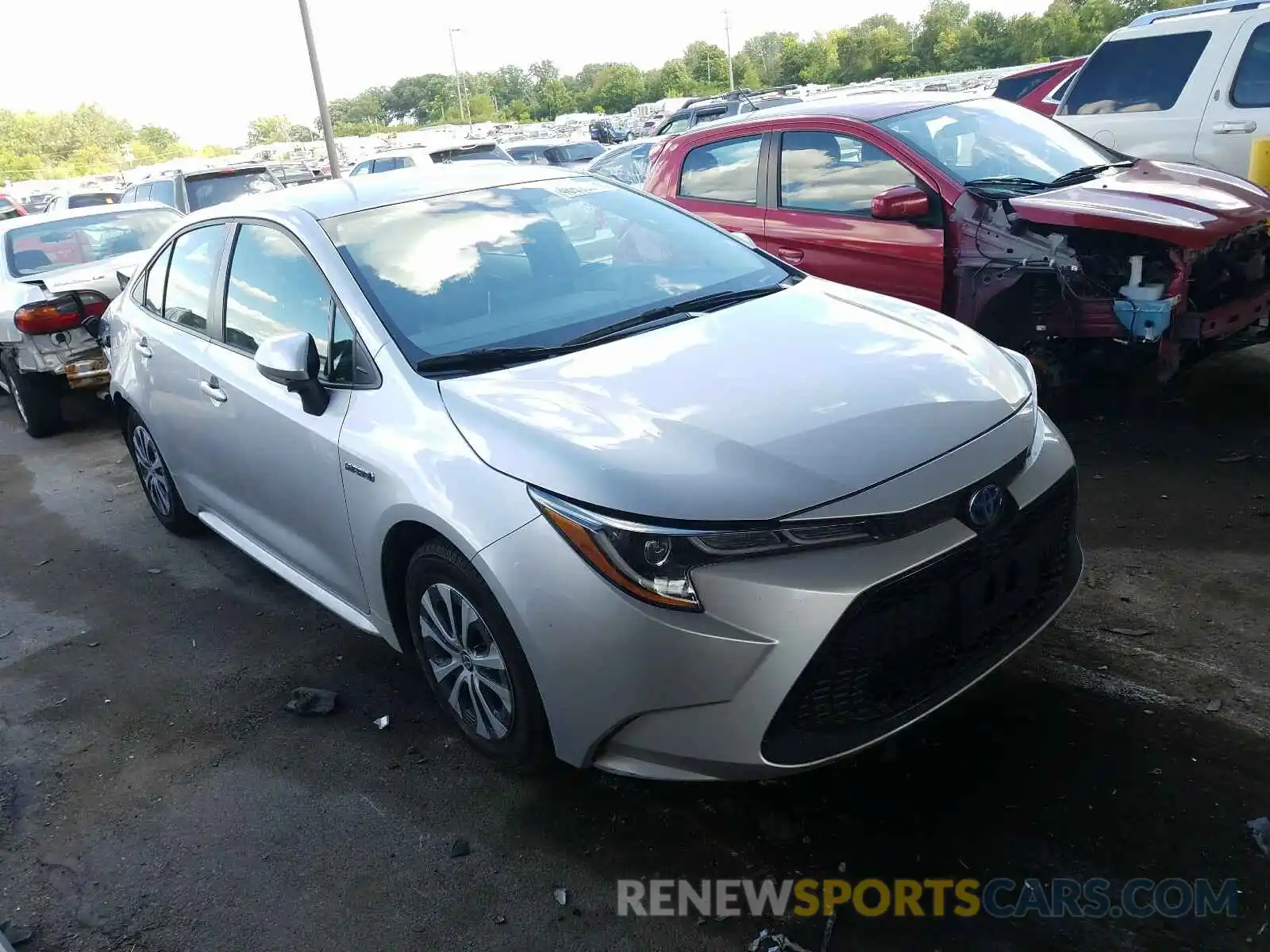 1 Photograph of a damaged car JTDEBRBE7LJ008205 TOYOTA COROLLA 2020