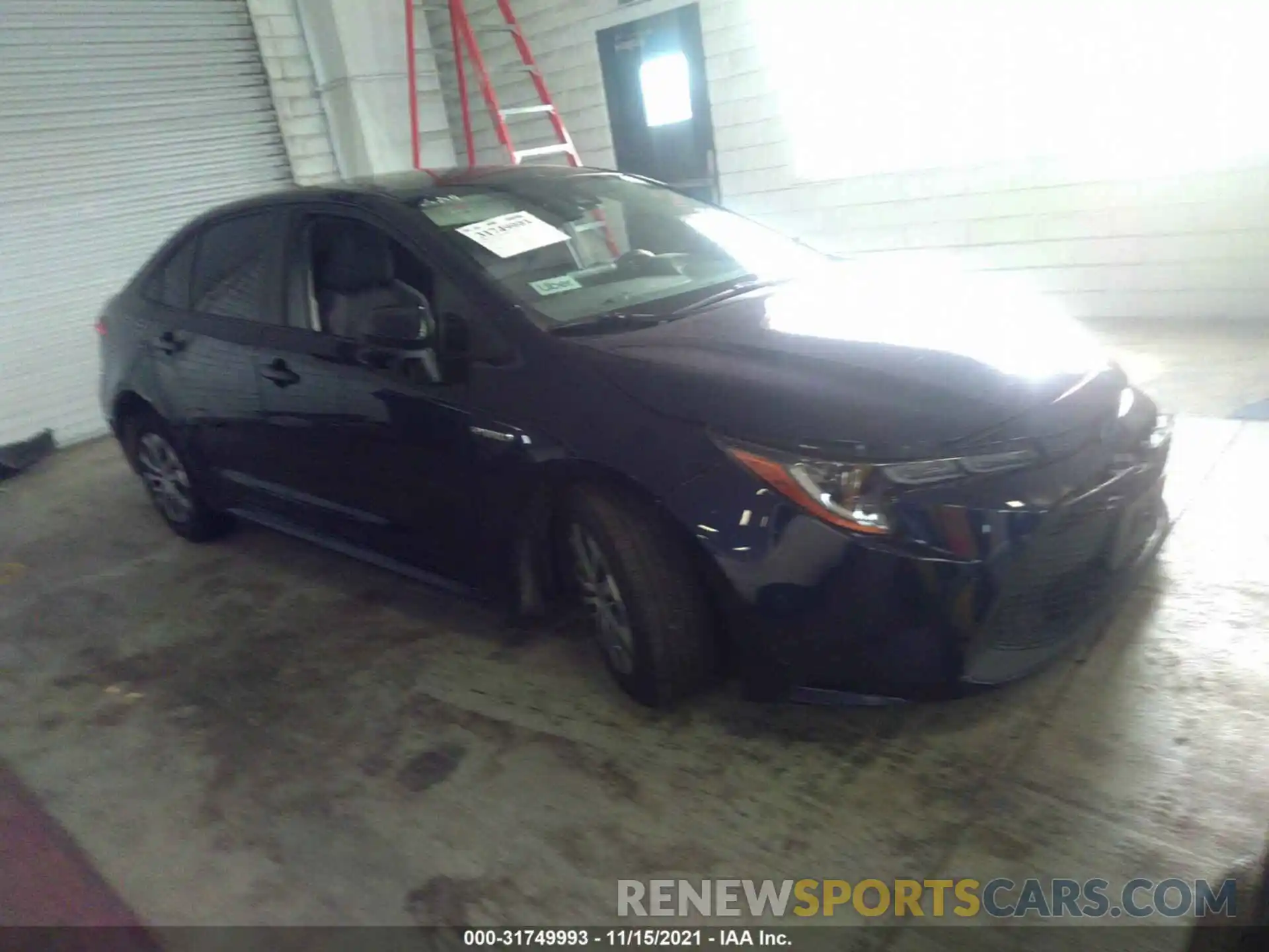 1 Photograph of a damaged car JTDEBRBE7LJ008253 TOYOTA COROLLA 2020