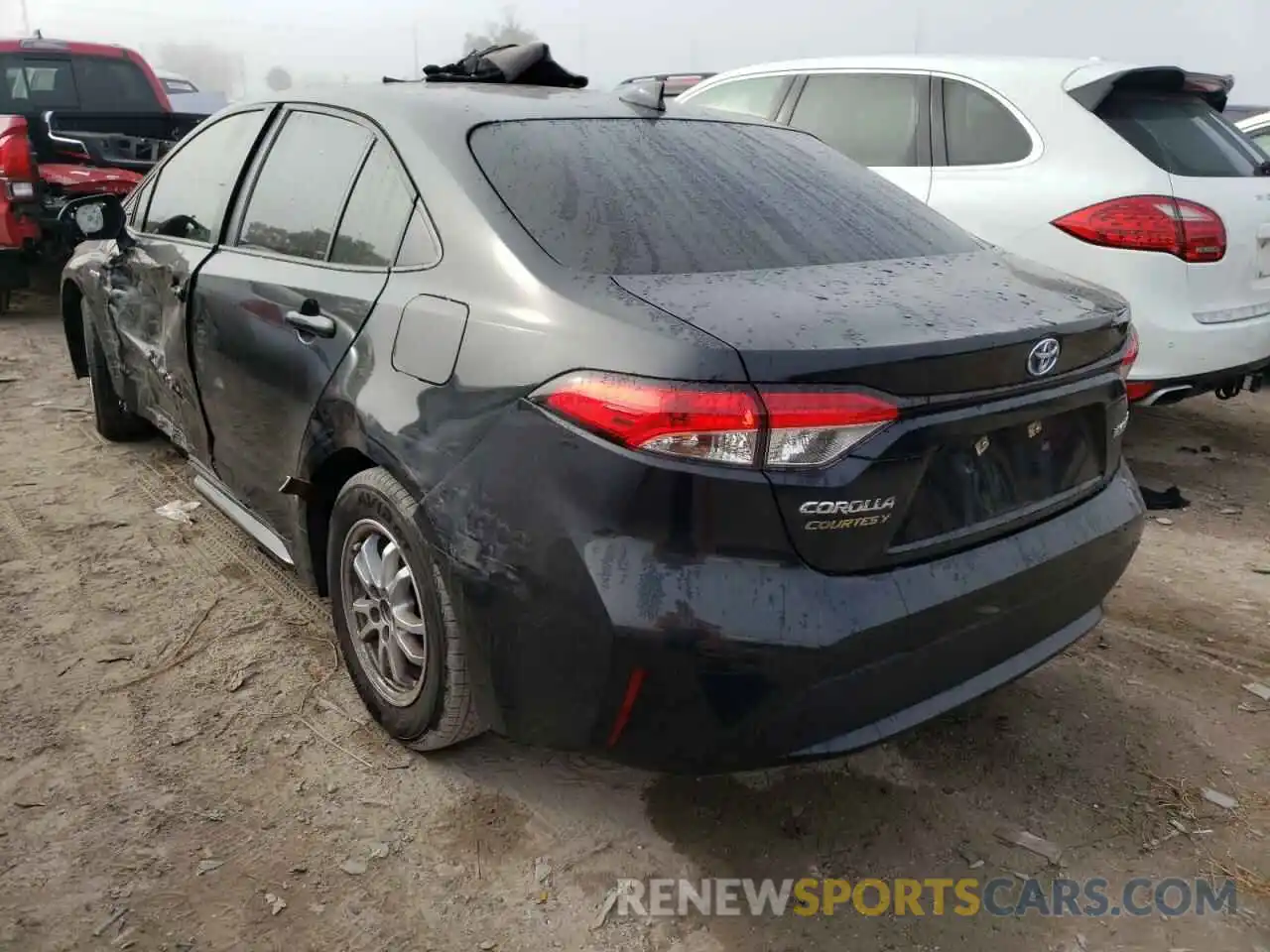 3 Photograph of a damaged car JTDEBRBE7LJ010634 TOYOTA COROLLA 2020