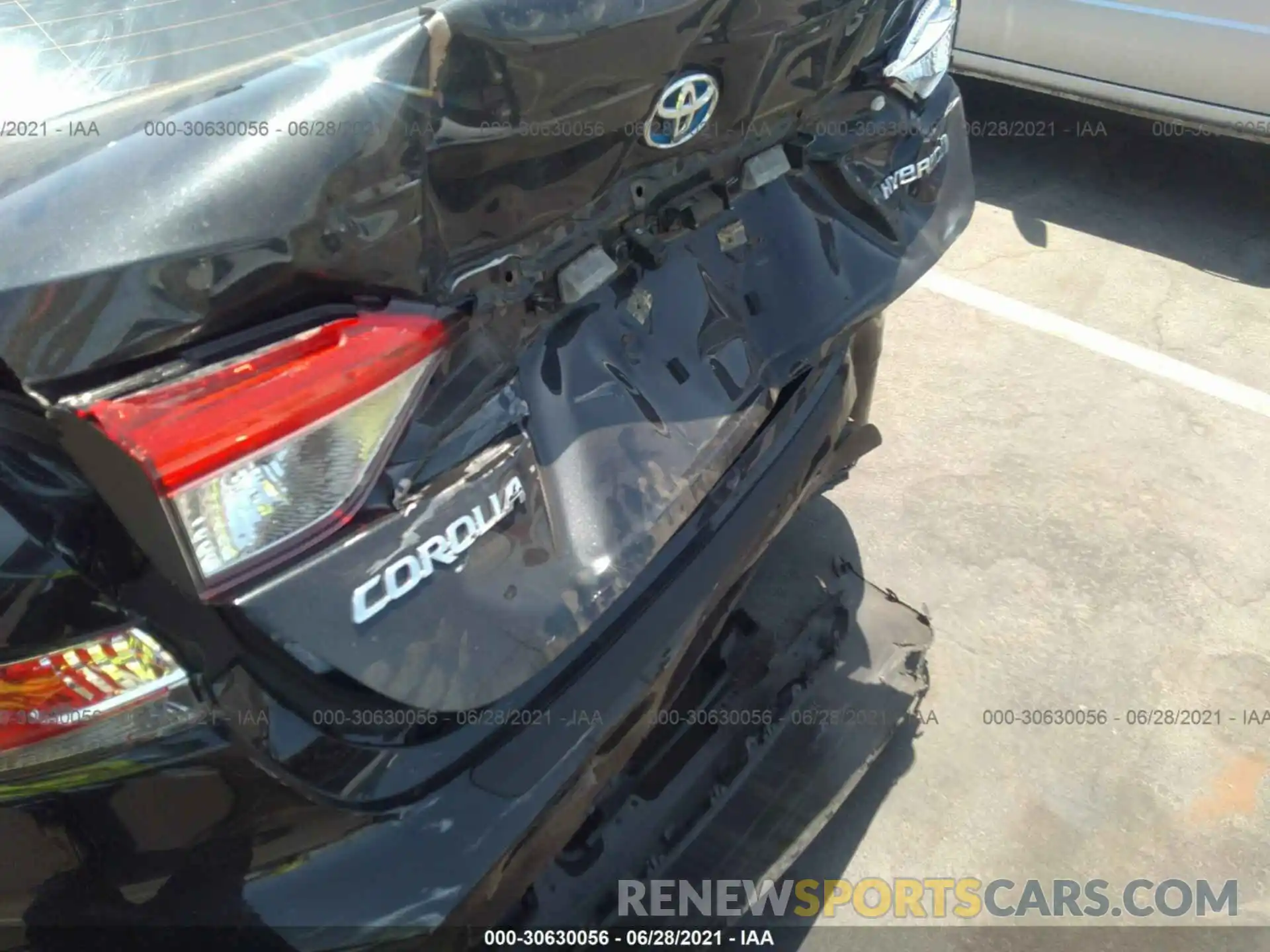 6 Photograph of a damaged car JTDEBRBE7LJ011816 TOYOTA COROLLA 2020