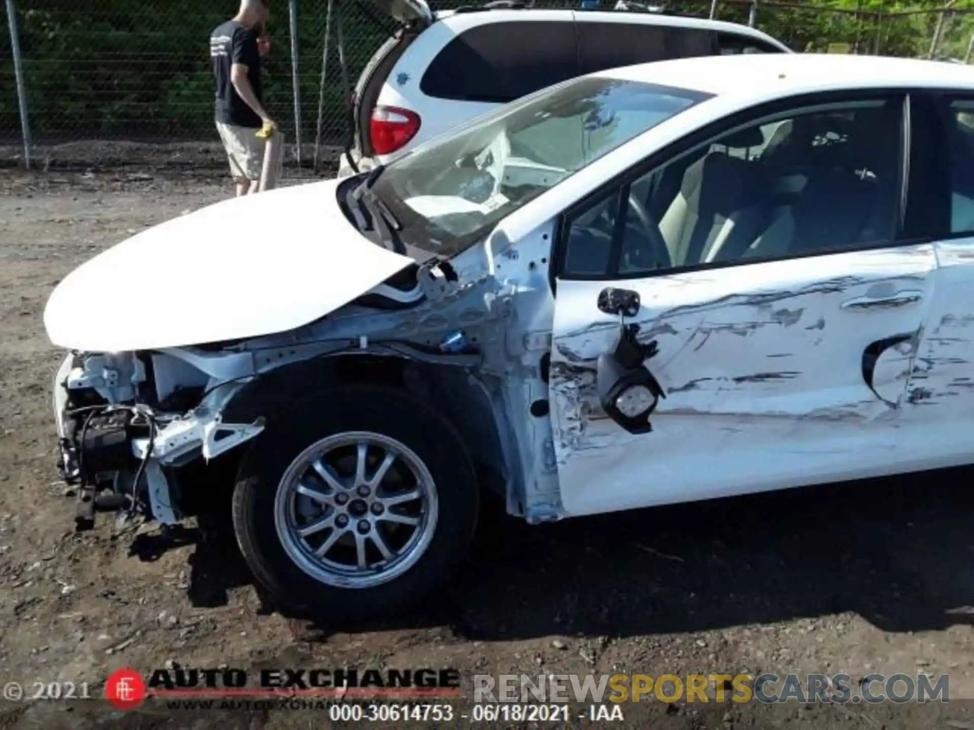 2 Photograph of a damaged car JTDEBRBE7LJ012352 TOYOTA COROLLA 2020