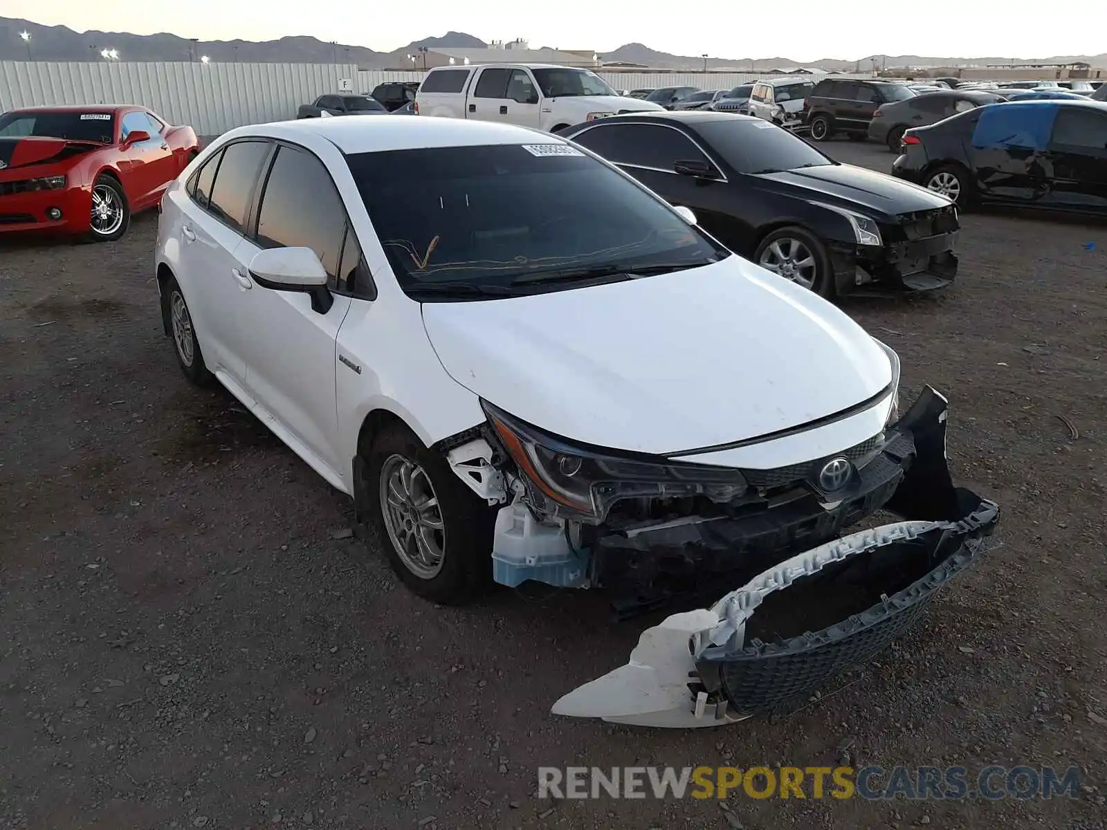 1 Photograph of a damaged car JTDEBRBE7LJ014165 TOYOTA COROLLA 2020