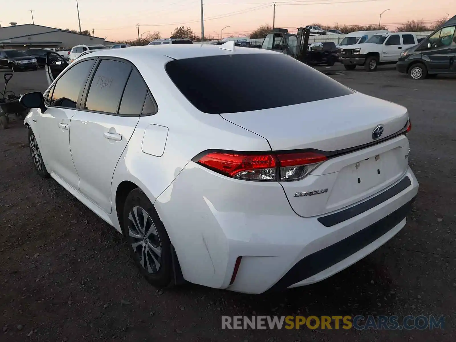 3 Photograph of a damaged car JTDEBRBE7LJ014165 TOYOTA COROLLA 2020