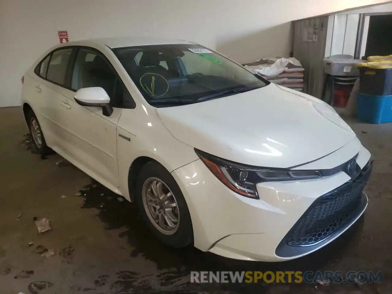 1 Photograph of a damaged car JTDEBRBE7LJ014585 TOYOTA COROLLA 2020