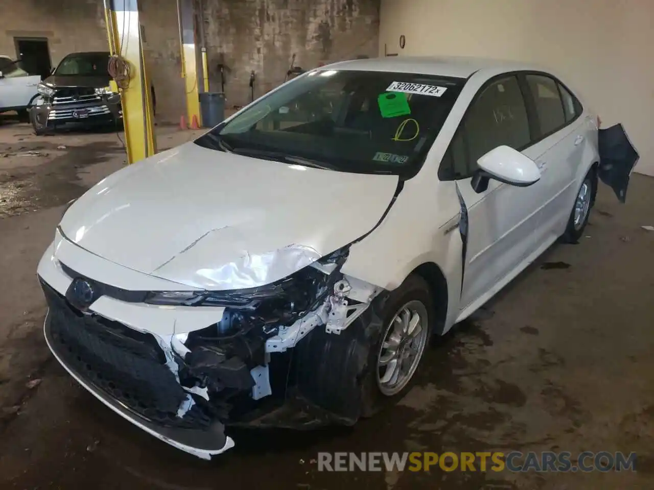 2 Photograph of a damaged car JTDEBRBE7LJ014585 TOYOTA COROLLA 2020