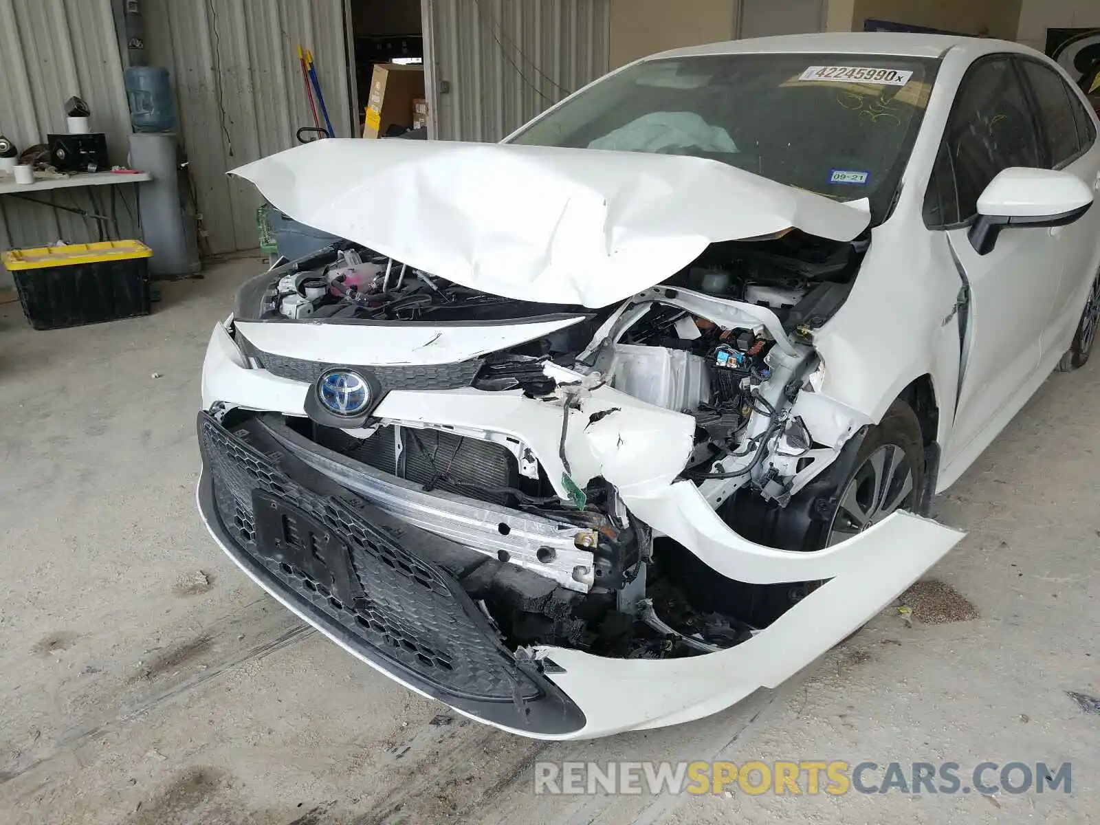 9 Photograph of a damaged car JTDEBRBE7LJ015395 TOYOTA COROLLA 2020