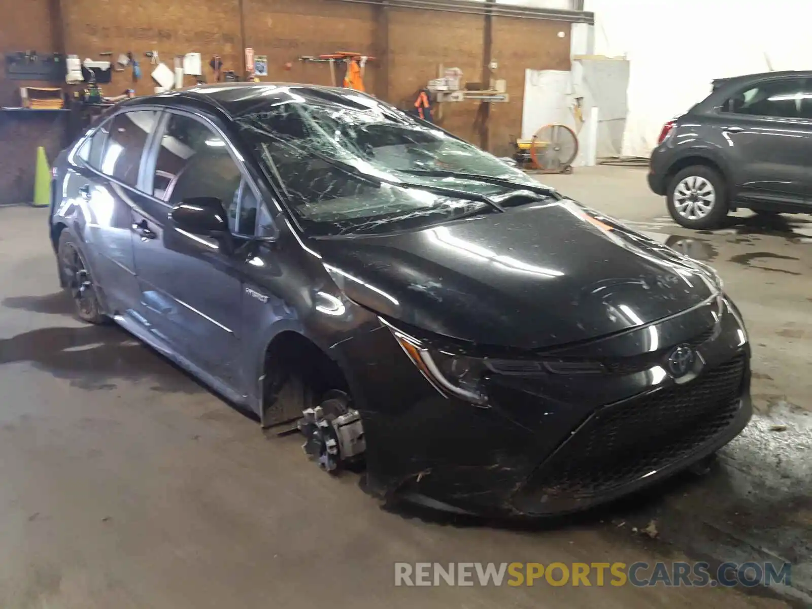 1 Photograph of a damaged car JTDEBRBE7LJ015428 TOYOTA COROLLA 2020