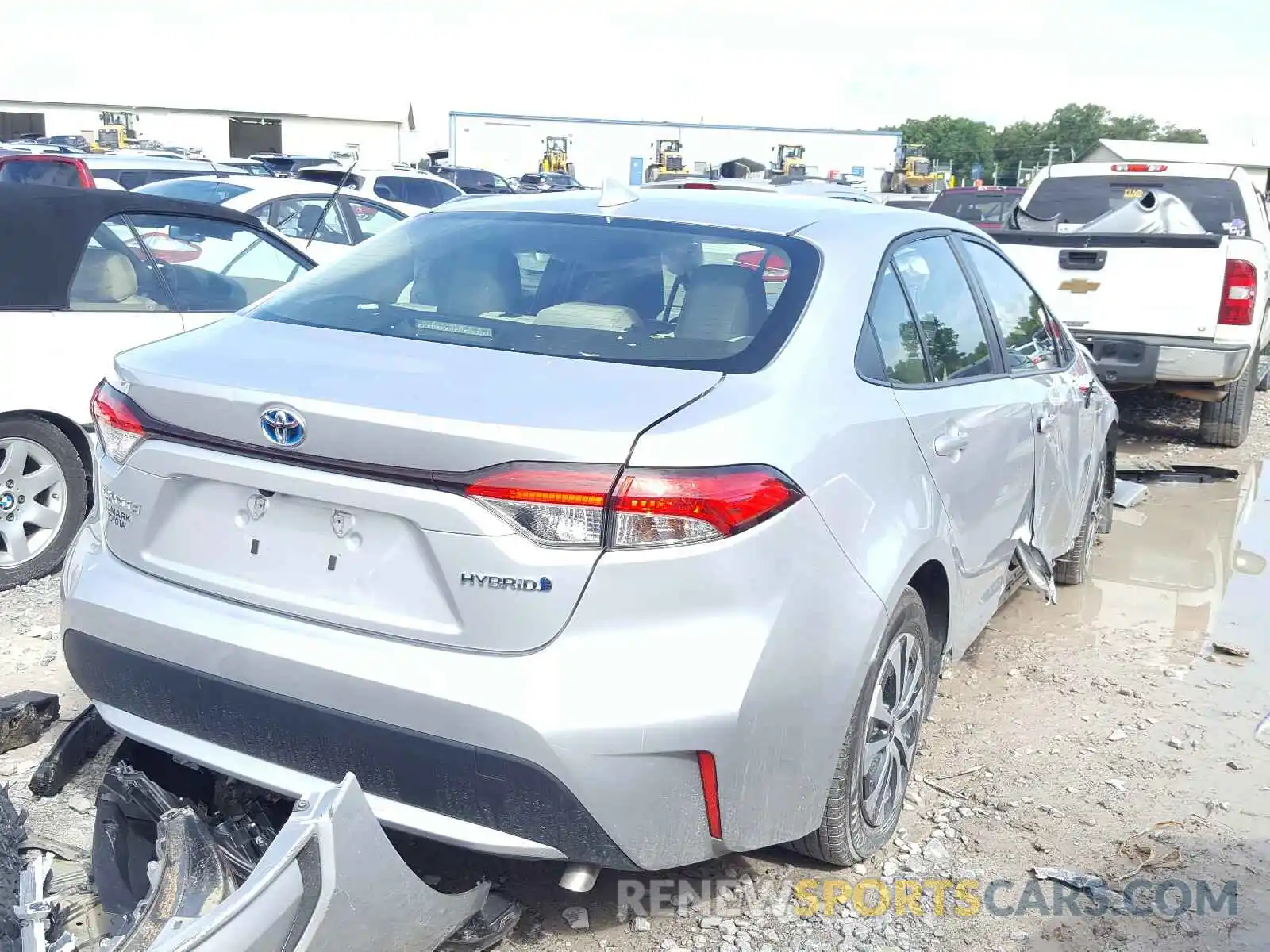 4 Photograph of a damaged car JTDEBRBE7LJ017549 TOYOTA COROLLA 2020