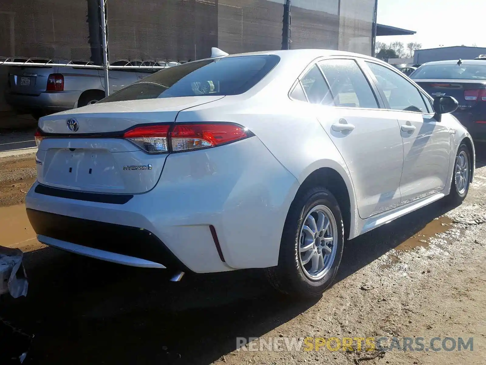 4 Photograph of a damaged car JTDEBRBE7LJ021472 TOYOTA COROLLA 2020