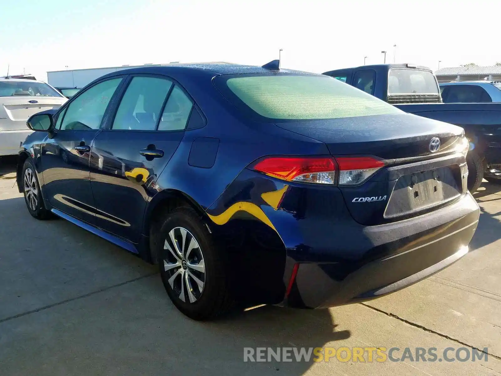 3 Photograph of a damaged car JTDEBRBE7LJ022444 TOYOTA COROLLA 2020