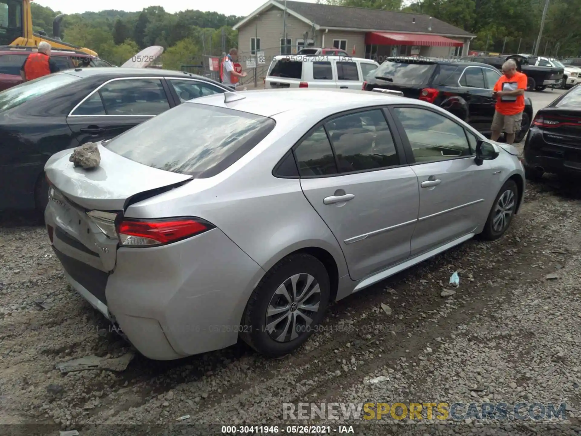 4 Photograph of a damaged car JTDEBRBE7LJ025117 TOYOTA COROLLA 2020