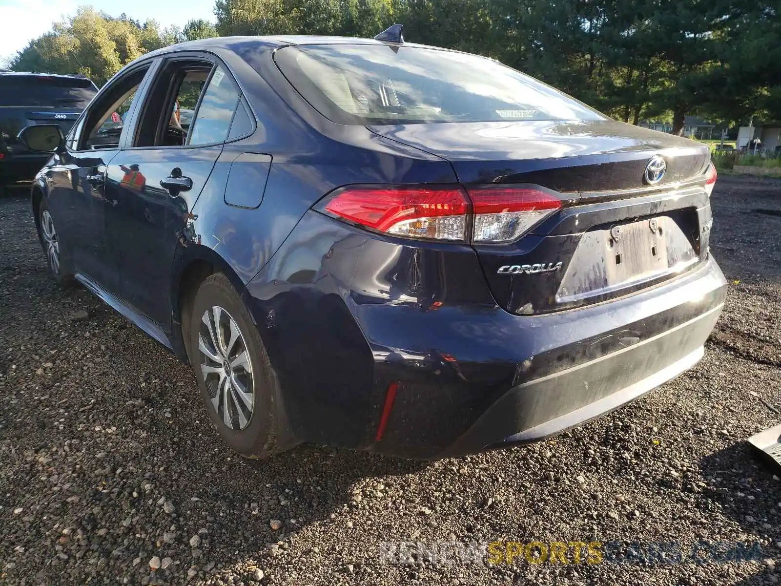 3 Photograph of a damaged car JTDEBRBE7LJ026851 TOYOTA COROLLA 2020